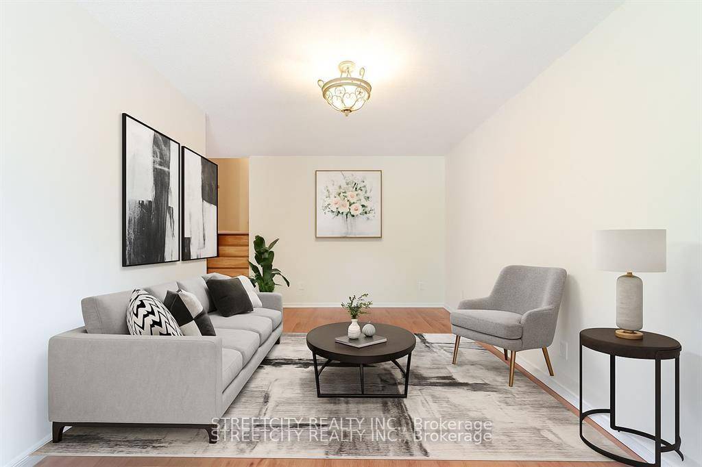 Welcome to 20 Fairchild Crescent a beautifully maintained 4 level backsplit nestled in the highly desirable White Oaks neighbourhood !