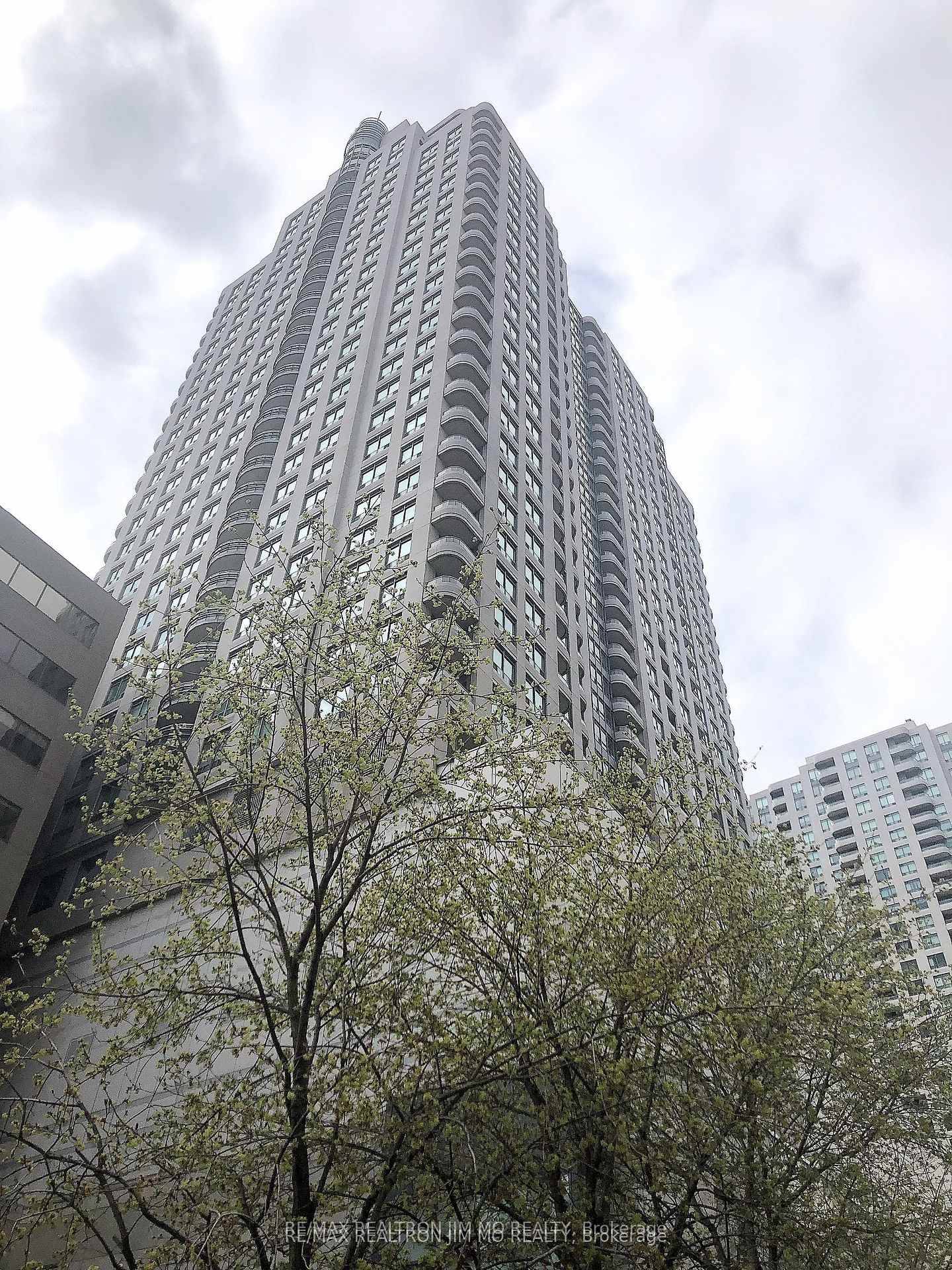 Enjoy a bright 2 1 bedroom south east corner unit large windows bright den with a balcony as the 3rd bedroom.
