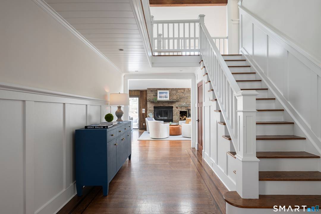 Private yet moments from town, this exceptional five bedroom Contemporary Craftsman is a masterclass in workmanship, scale, and thoughtful design.