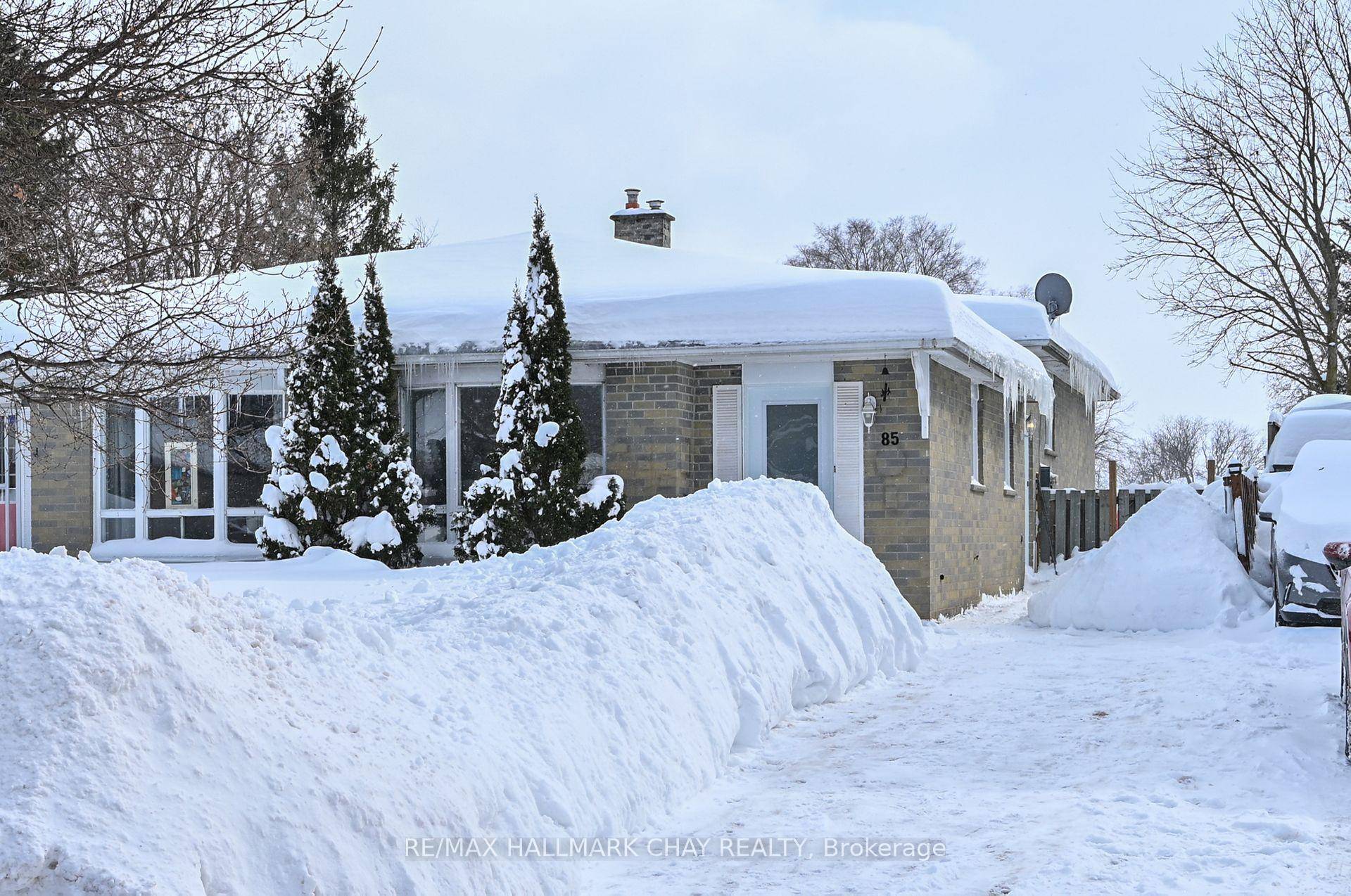 Freshly Updated Semi Detached Home In Well Located SW Alliston.