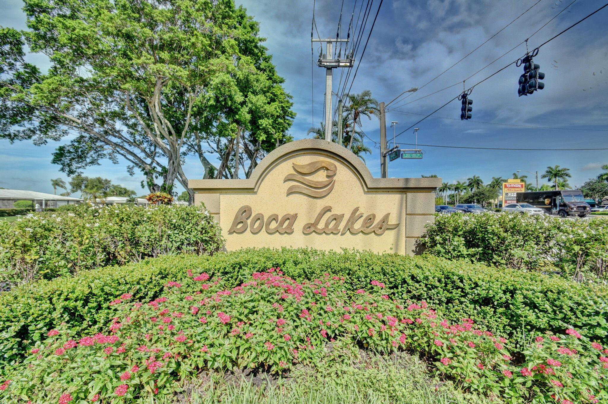 Located in the heart of Boca Raton, this beautifully maintained 2 bedroom, 2 bath villa in the gated 55 community of Boca Lakes offers the perfect blend of comfort and ...