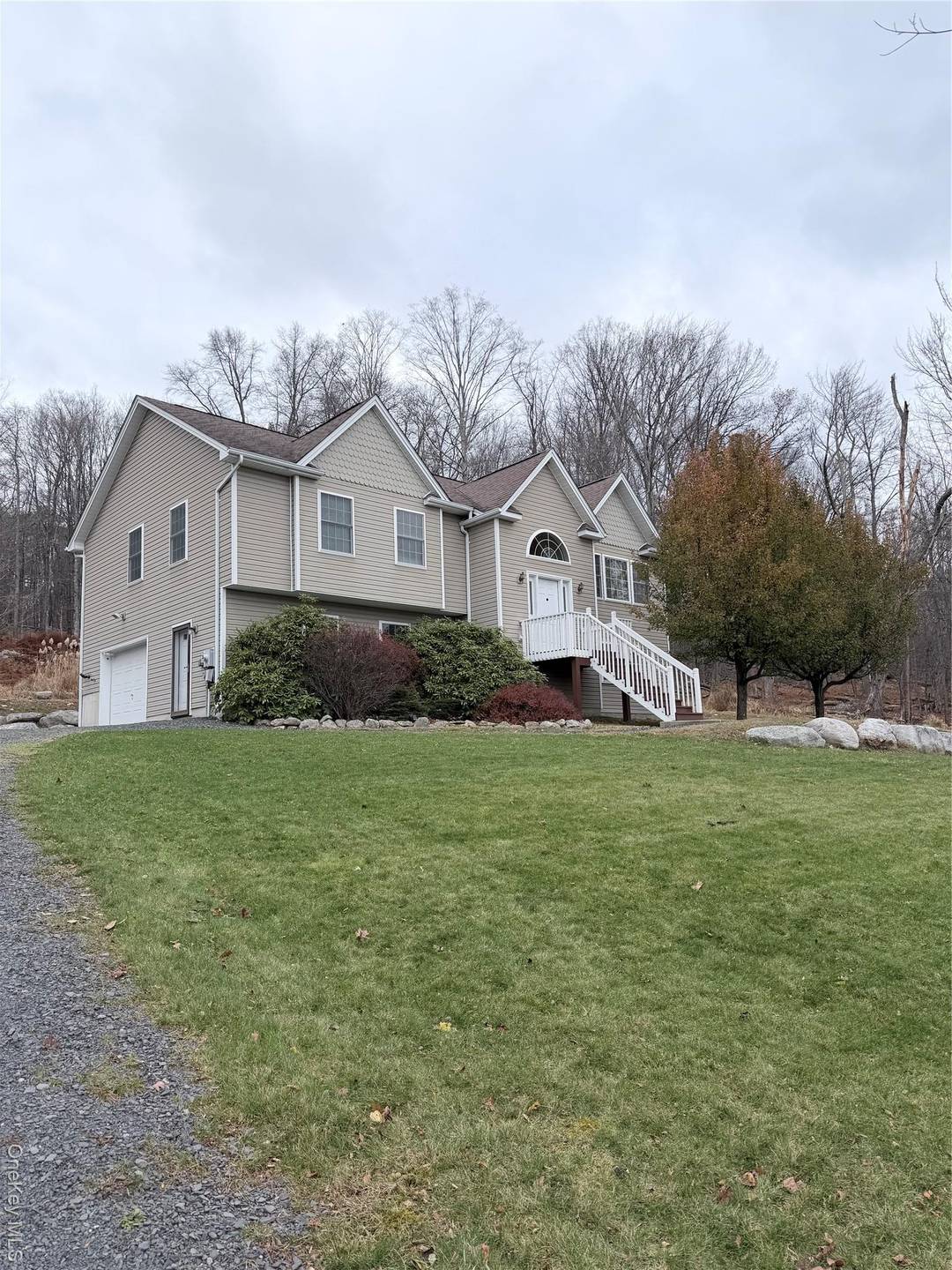 Welcome to this spacious 3 bedroom, 3 bathroom home located in the Pine Bush School District.