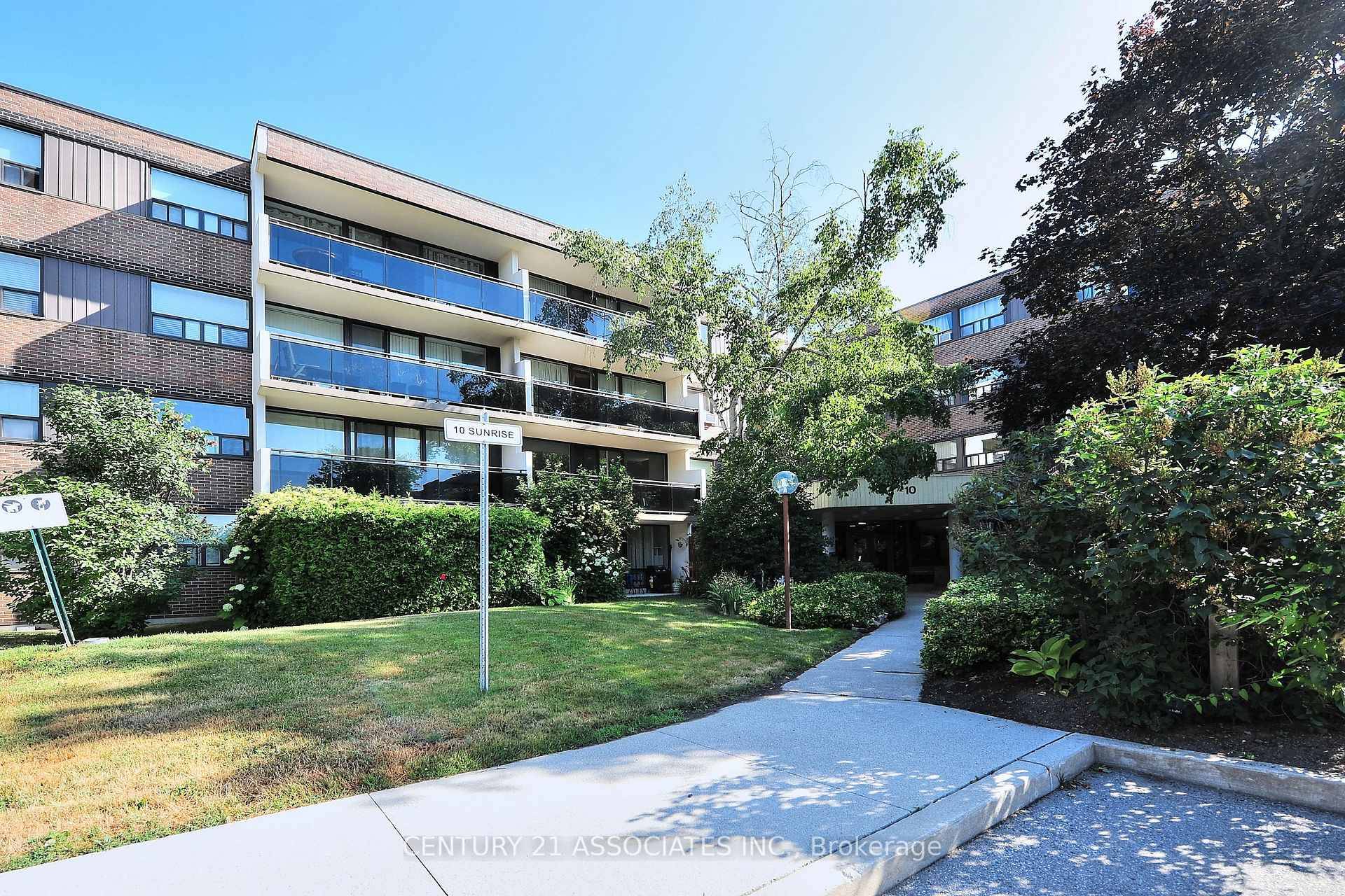 Discover this delightful 2 bedroom, 1 bath condo nestled in the heart of Victoria Village.