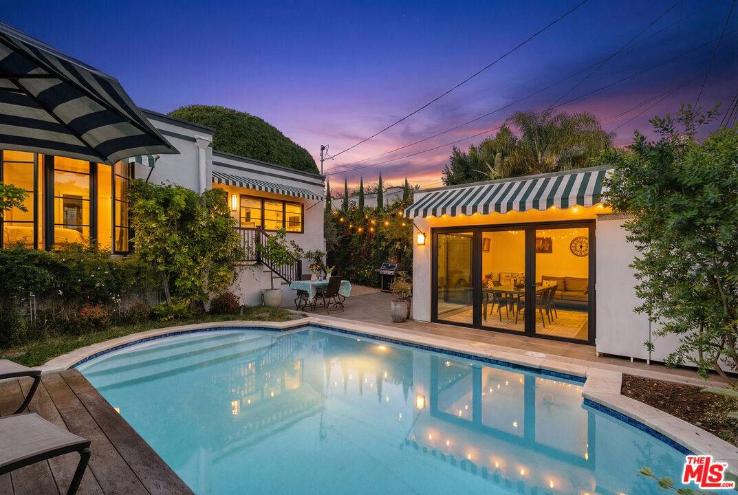8980   Lloyd Pl 2BR Sunset Strip La