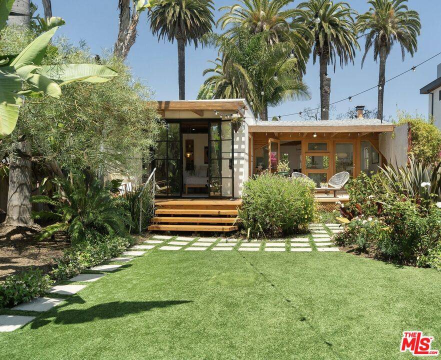 2311   Glencoe Ave 4BR Marina Del Rey La