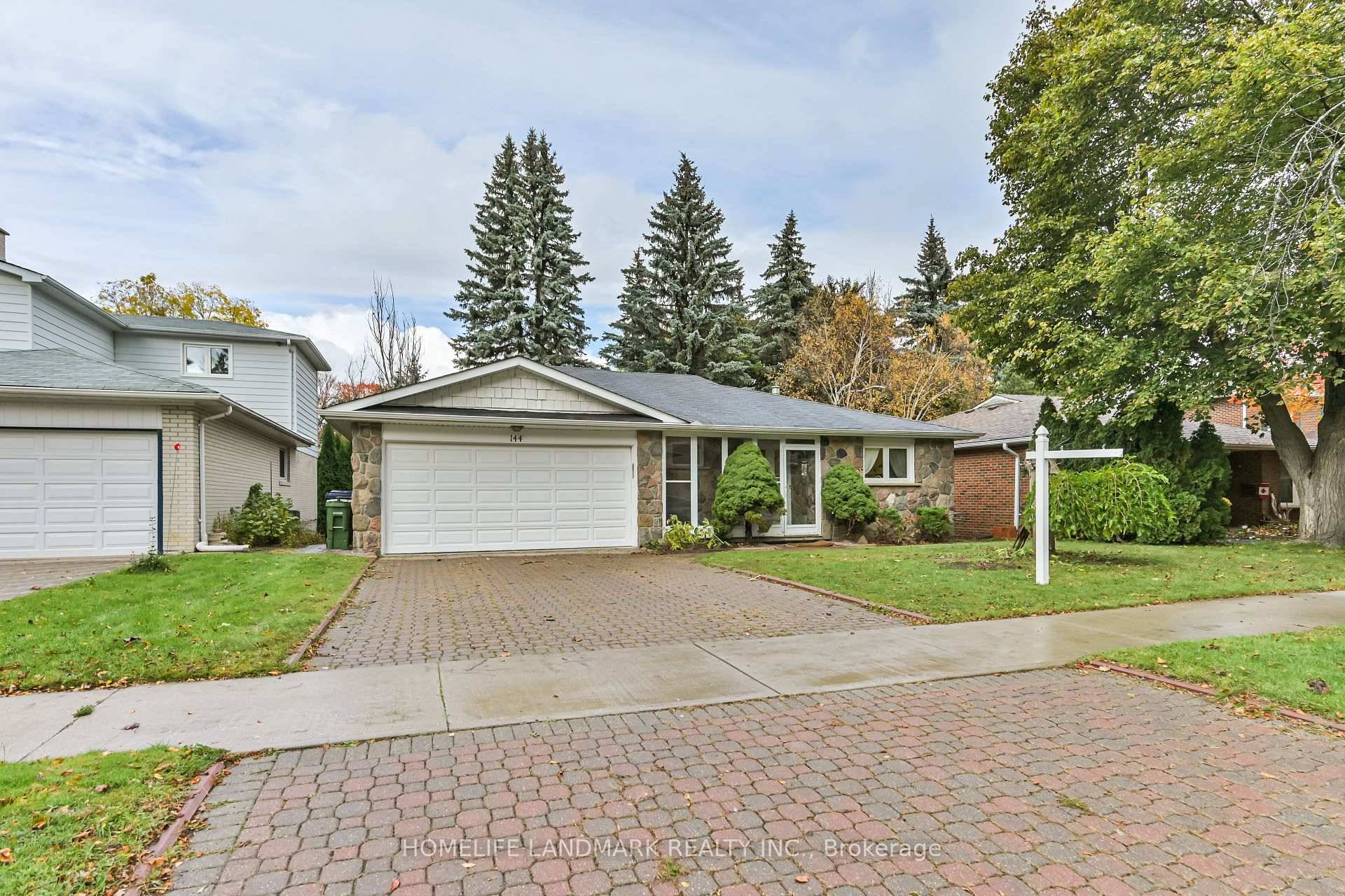 144 Clansman Boulevard Ravine View Walk Out Basement amp ; Separate Entrance 200A Electrical Panel !