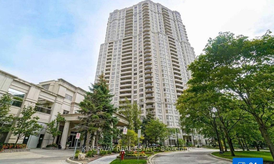 Stunning ! Absolutely Gorgeous amp ; Immaculate 2 Bed Den, 1 Bath, 1 Parking, All Inclusive, Approx.