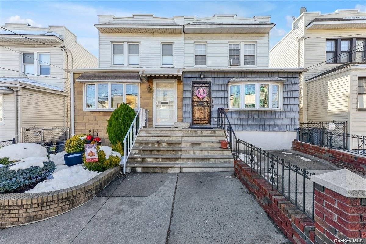 Excellent opportunity on the Maspeth Middle Village borders this large one family with a shared driveway and 2 car garage has much to offer.