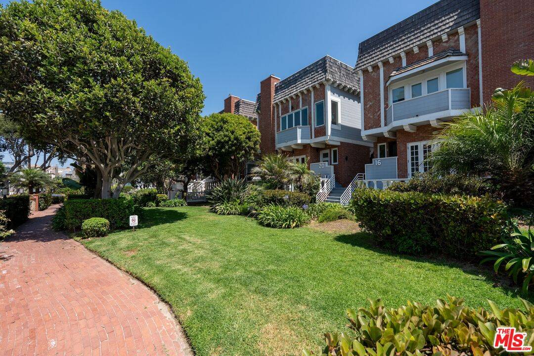 20   Ketch St 4BR Marina Del Rey La