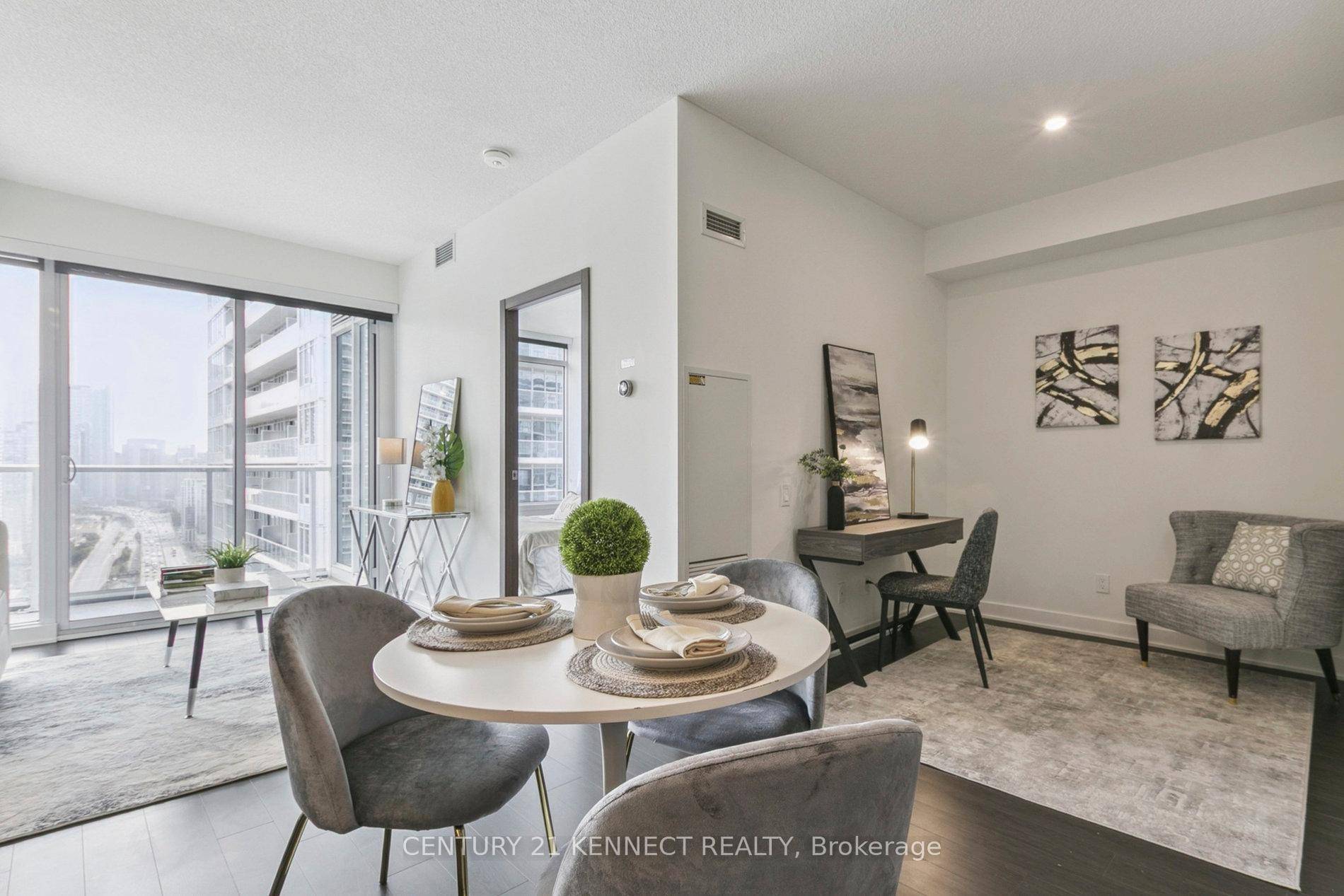 Refined and sophisticated high floor suite at The Lakeshore.