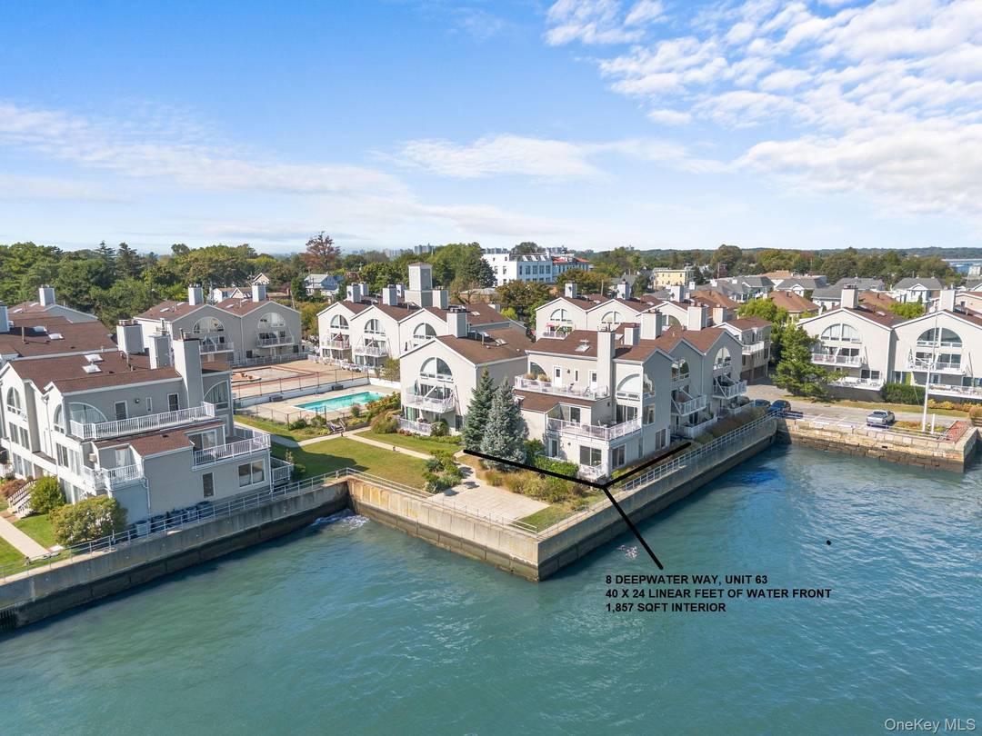 8 Deepwater Way offers the most spectacular on the water views at The Boatyard.