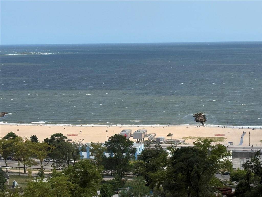 Stunning 2 Bedroom Apartment with balcony and direct magnificent ocean view and historical Coney Island from the 22nd floor !