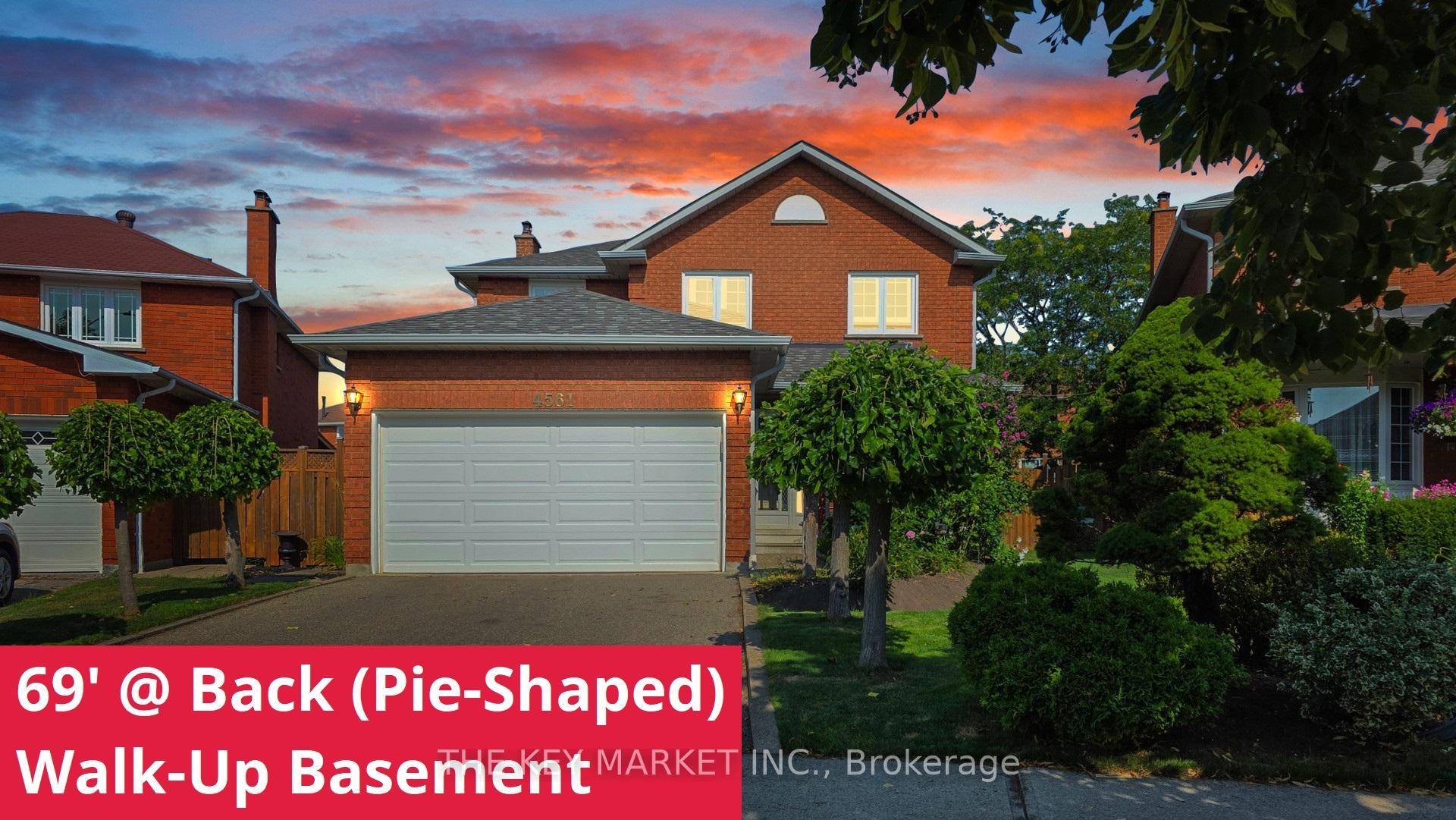Nestled on a quiet family friendly crescent in the sought after East Credit, this fully bricked detached home sits proudly on a beautifully landscaped extra large pie shaped lot, offering ...