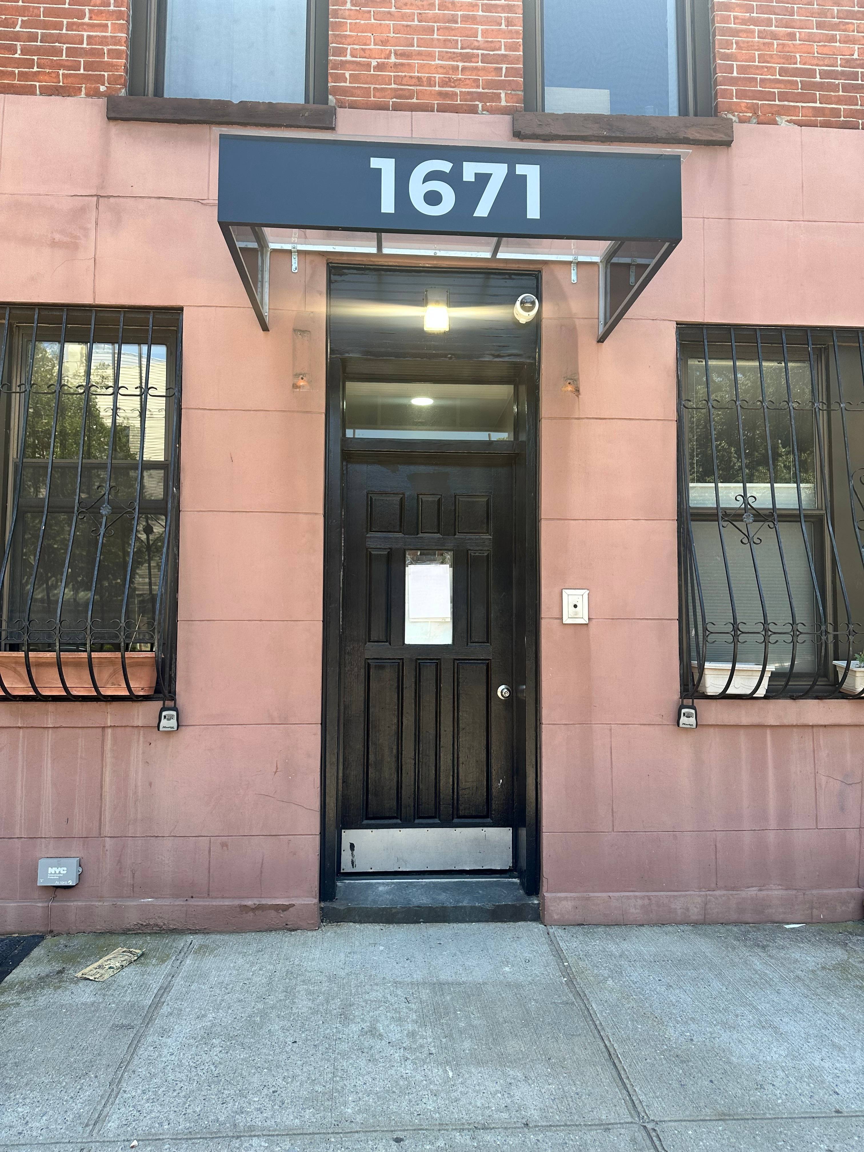 Engel amp ; Vo lkers is proud to present this charming and bright one bedroom in prime Park Slope.