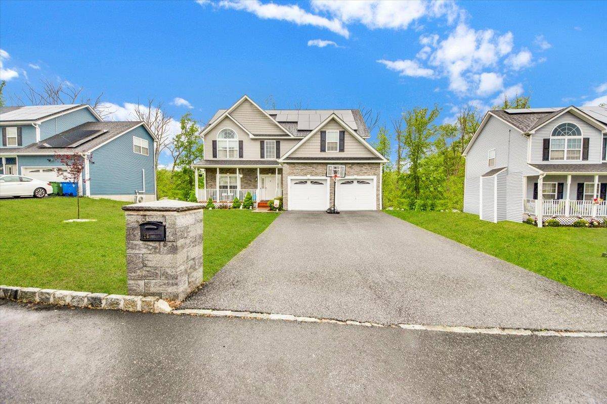 Welcome to this stunning, 5 year young home located in the desirable Sunrise Hills development.