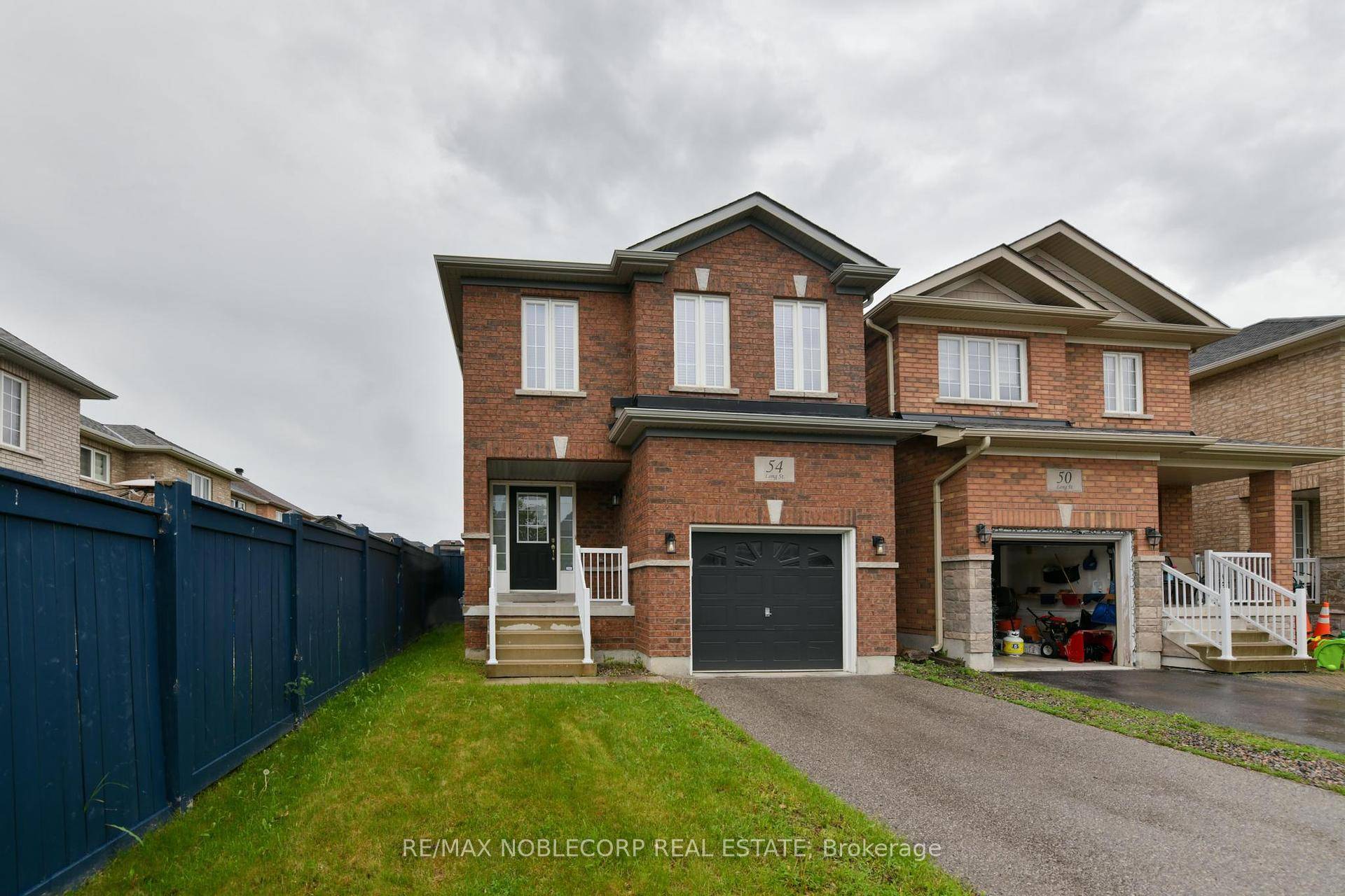 Charming 3 Bed, 4 Bath, detached home available for lease in a serene, family friendly community.