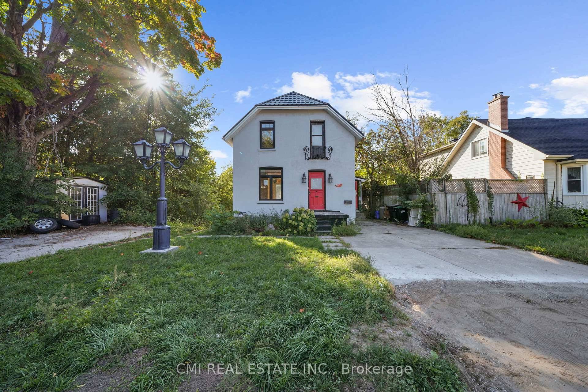 Welcome to this charming 2 story detached duplex, a fantastic investment opportunity or a perfect starter home with income potential.