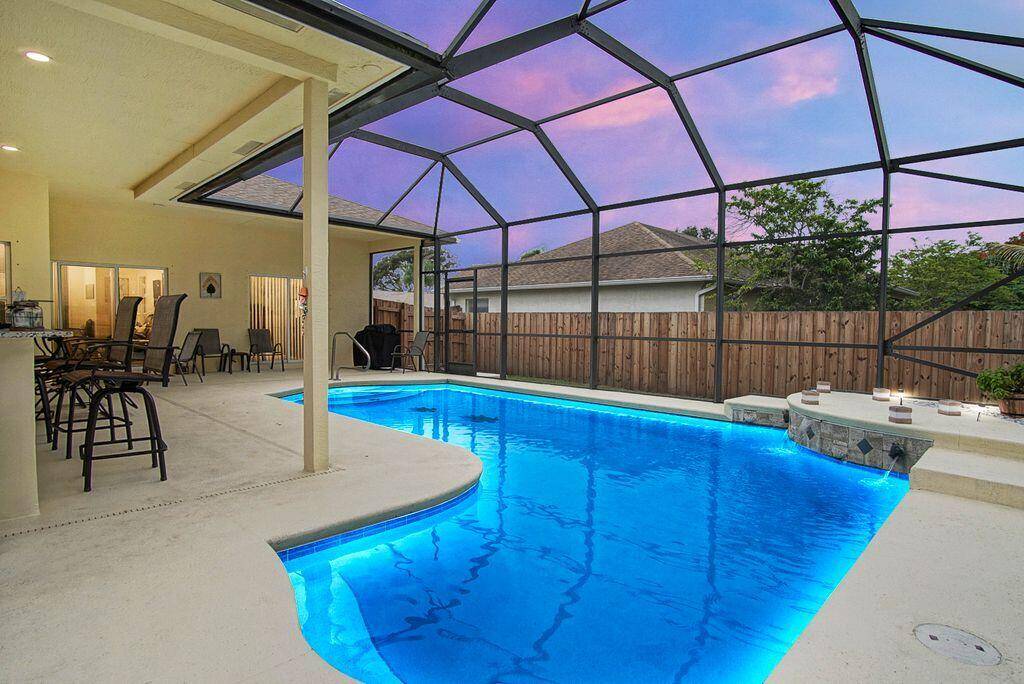 Amazing pool home in the heart of Port St.