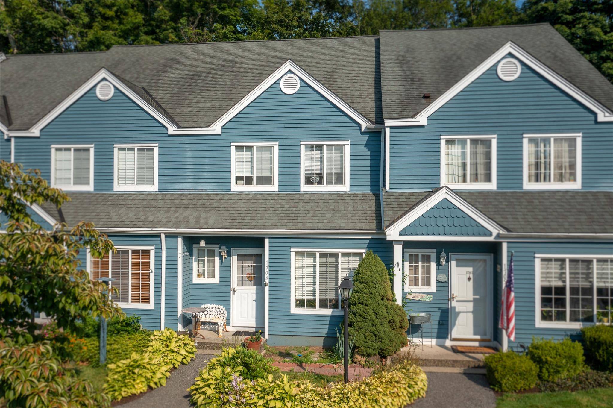 Welcome to 1704 Windsor Lane, nestled in the highly sought after Fieldstone Ponds community !