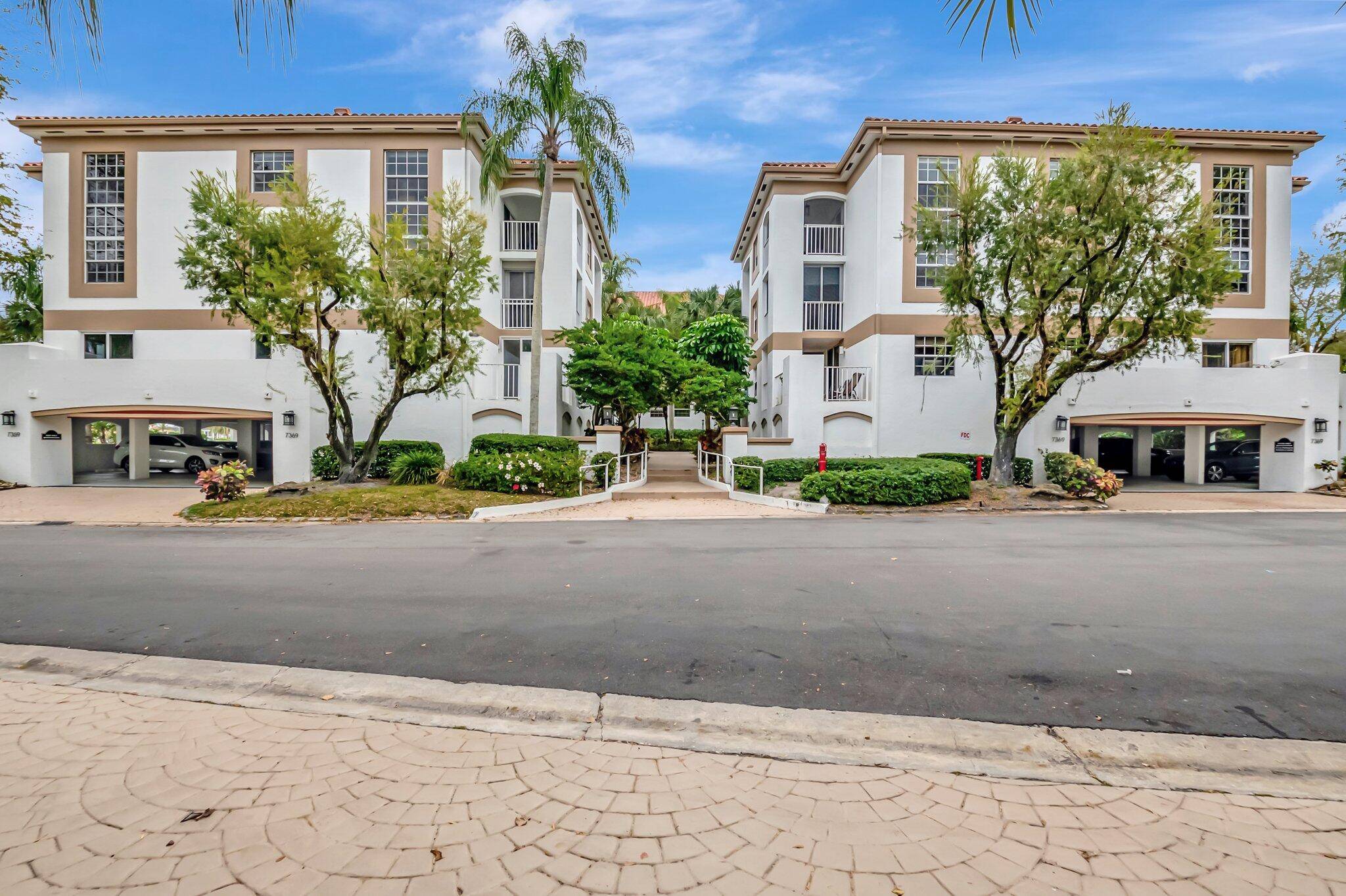 Enjoy the Florida lifestyle in this gorgeous 3rd floor condo in Boca Grove Country Club.
