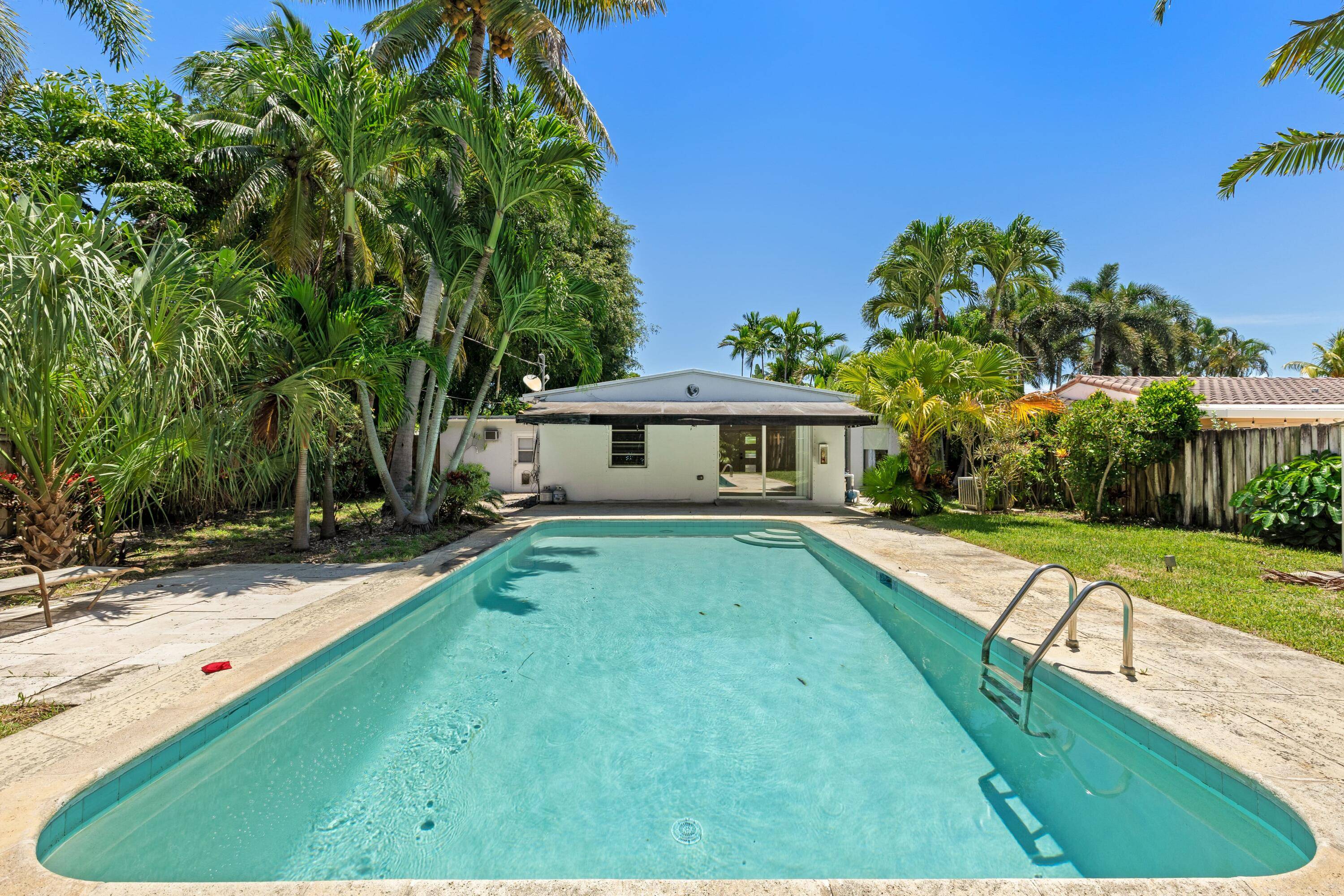 Beautifully updated 3BR 3BA home in the heart of Poinsettia Heights.