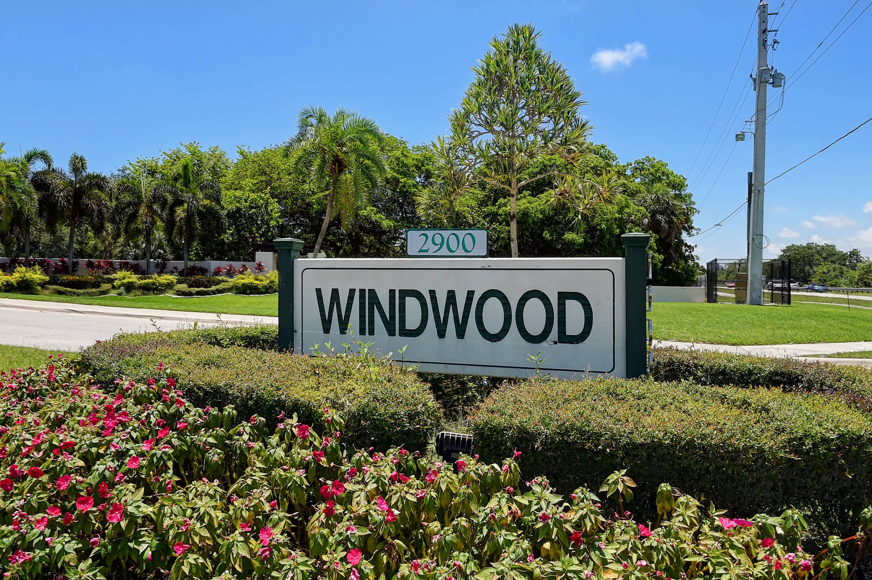 Welcome to East Boca Raton Living !