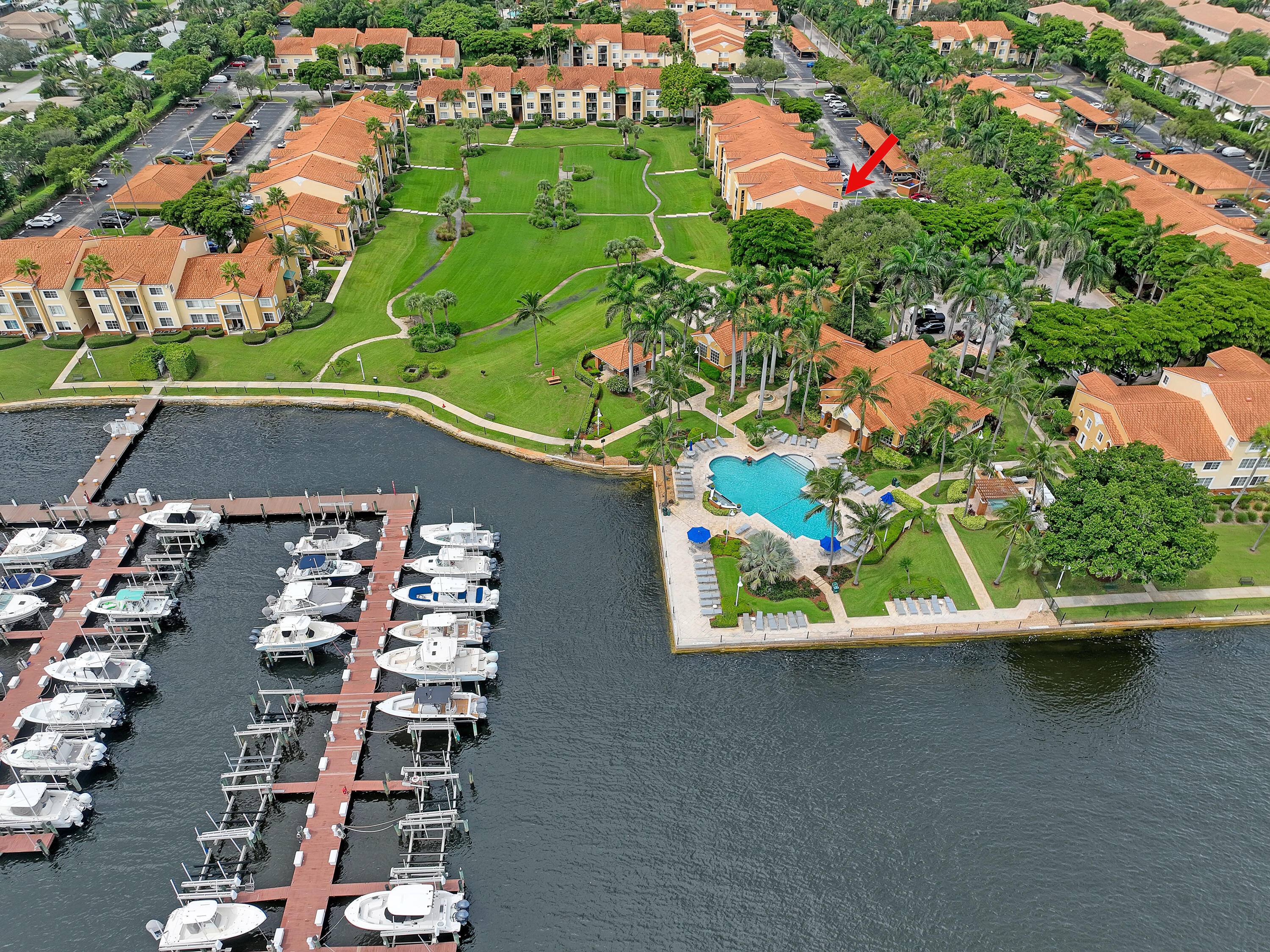 Welcome to the Yacht Club on the Intracoastal !