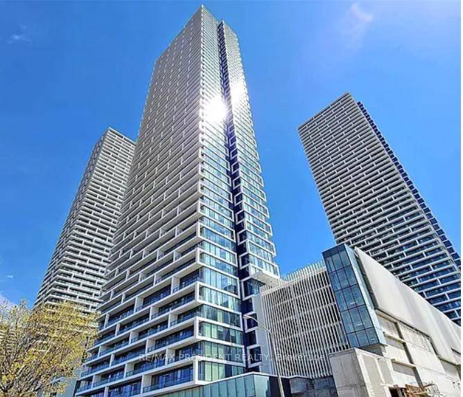 Welcome To Luxury Living At the Stunning Highrise Condo Building Located In the Heart Of Downtown Vaughan Metropolitan Centre.