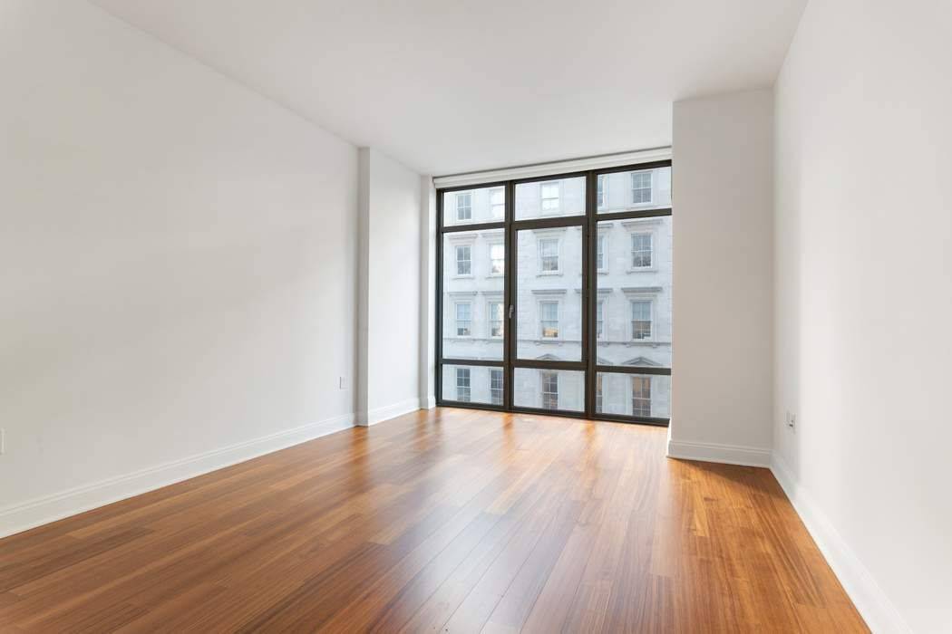 A sleek, glass enclosed figure, Reade57 has become a new Tribeca landmark with an irresistible Downtown edge.
