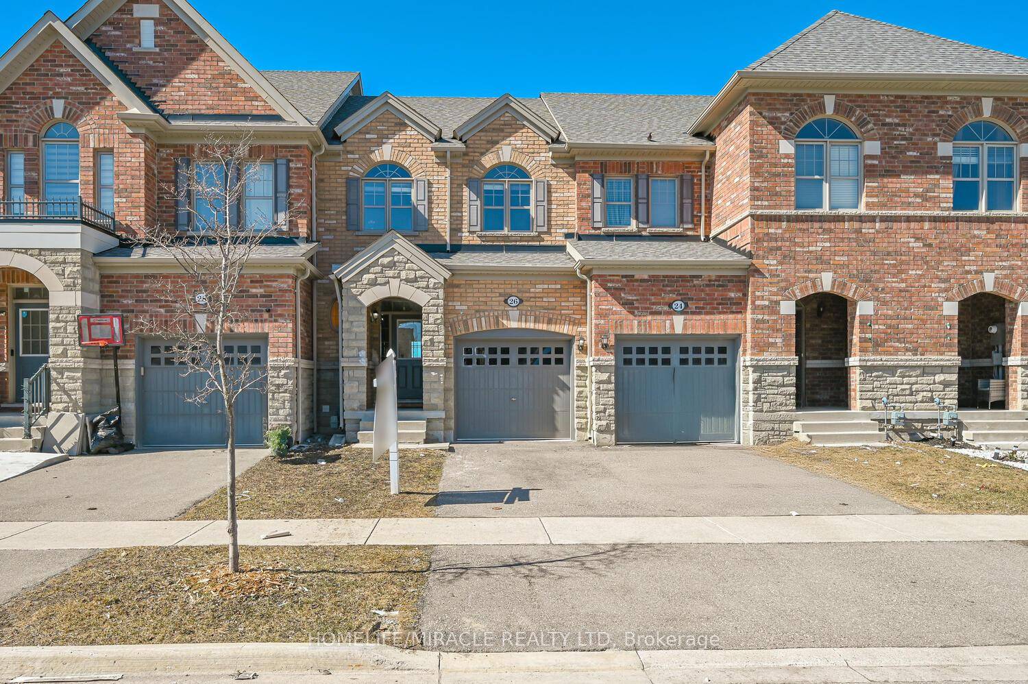 Welcome to this beautifully upgraded home in a prime location at Mississauga Rd in Brampton !