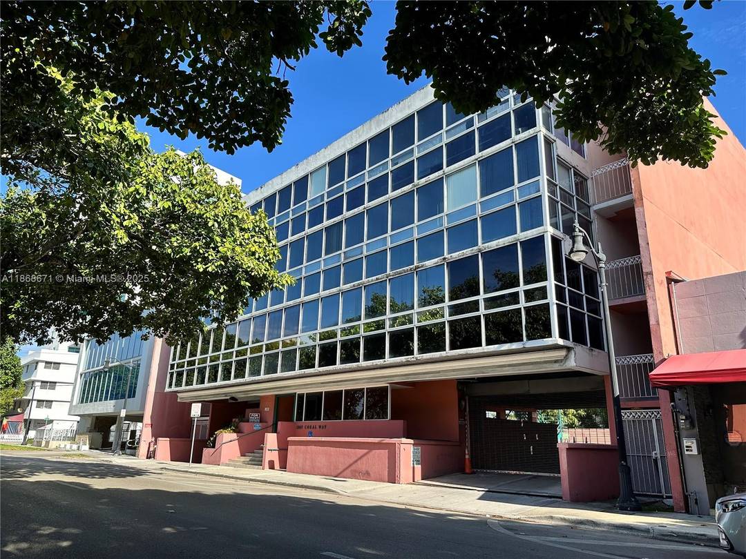 Turnkey 1, 214 SF fully renovated office condo in Coral Way s vibrant business corridor, just minutes from Coral Gables, Brickell, and Coconut Grove.