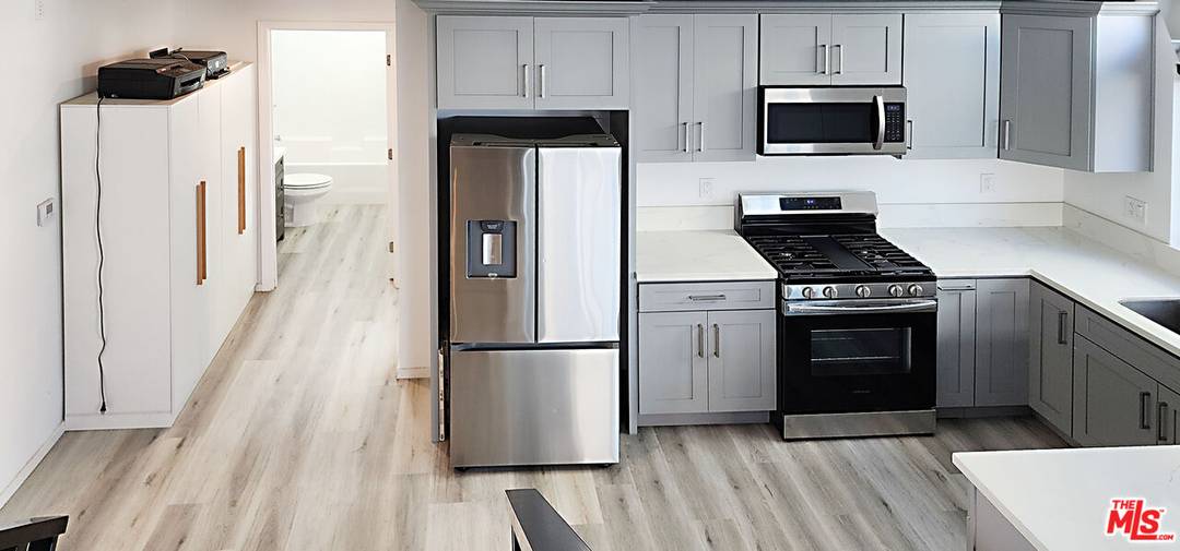 1224  N Alexandria Ave 3BR La