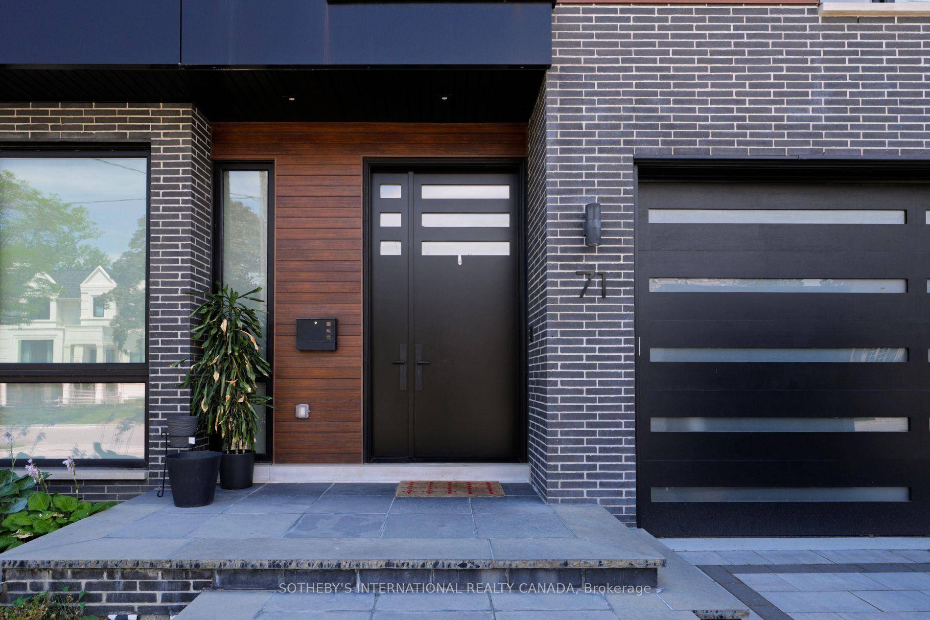 This is the one you have been waiting for, this superb modern new build is absolute top quality, nothing like your average spec build, it was custom crafted for the ...