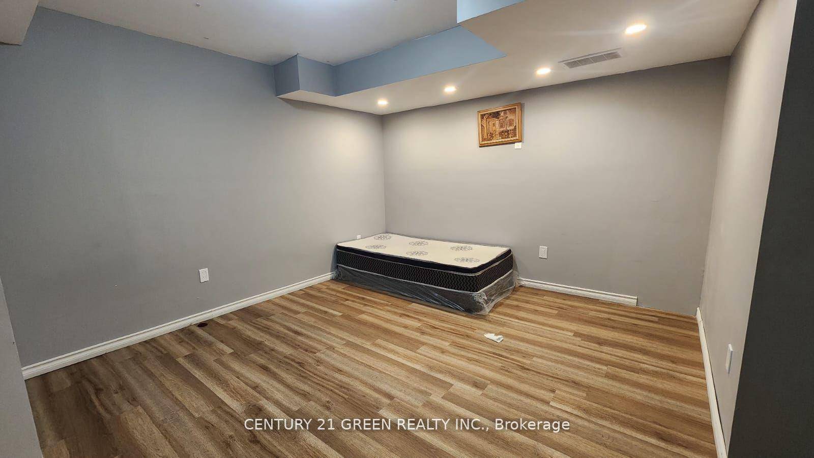 Welcome to Imagine by Empire Communities a Beautifully maintained 1 bedroom home on a premium lot fronting a scenic pond !