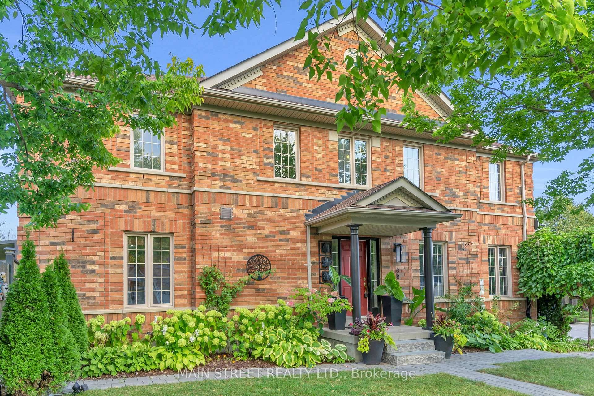 Located In South Newmarket's Prestigious Summer Hill Neighbourhood, This Gorgeous 1863 Sq Ft Per MPAC 4 Bedroom Home Offers Unbeatable Curb Appeal, Functionality And Style.