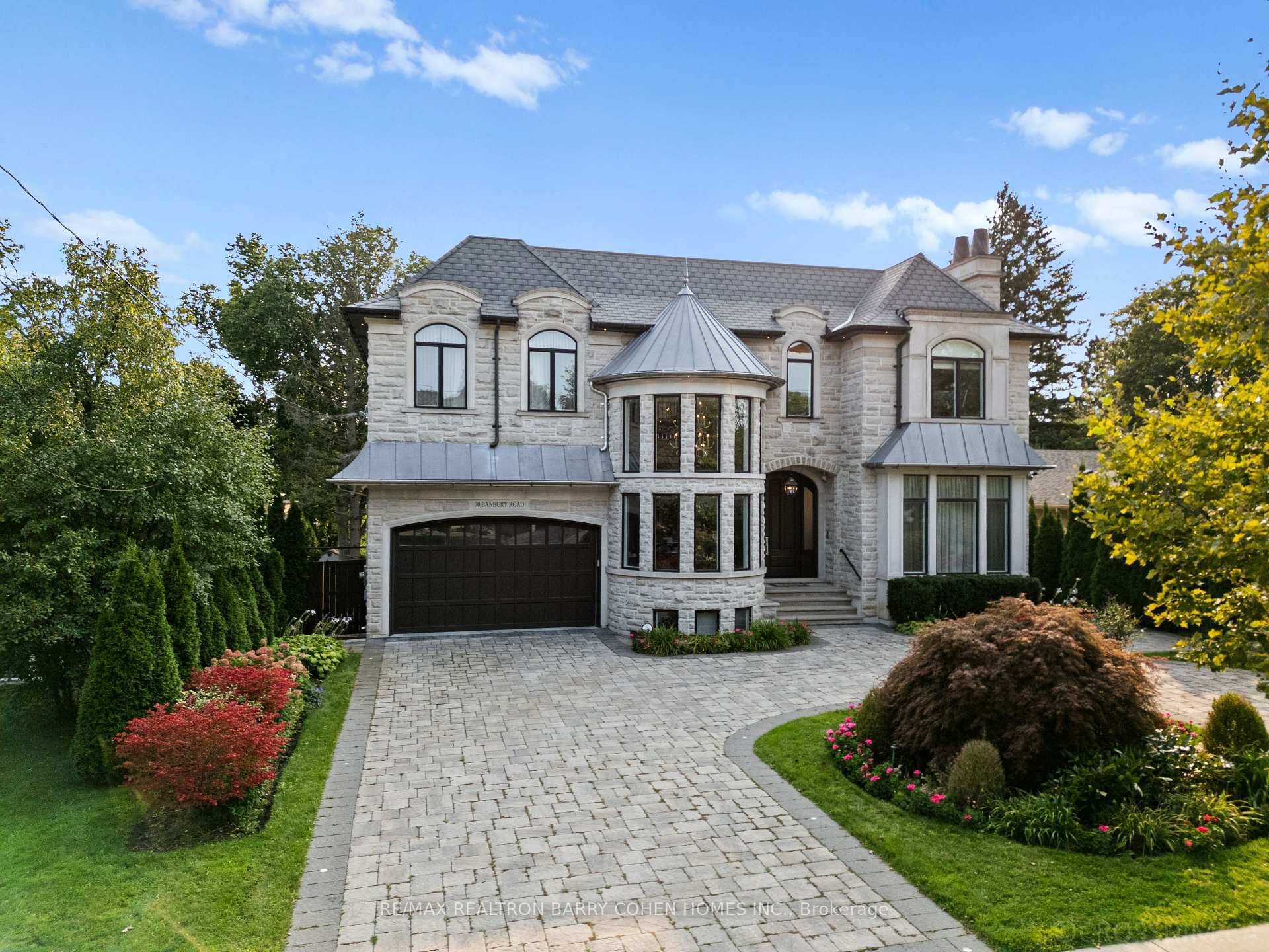 Welcome to this extraordinary luxury estate, ideally located next to the prestigious Bridle Path community.