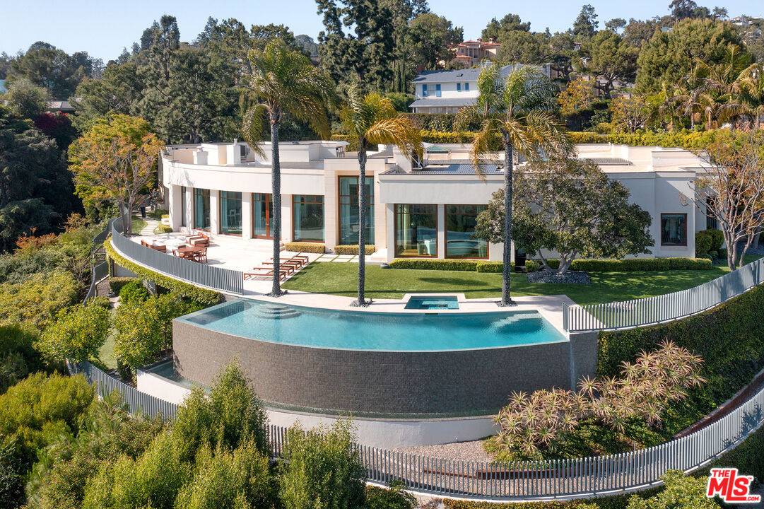1118   Calle Vista Dr 4.0 Beverly Hills Post Office | B.H.P.O. LA