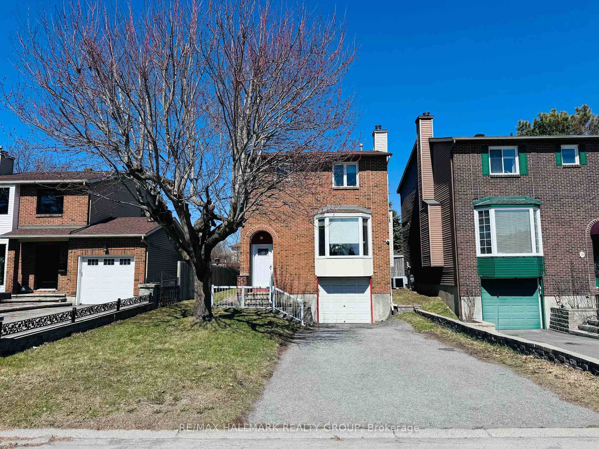 Discover this bright and spacious 3 bedroom, 2.
