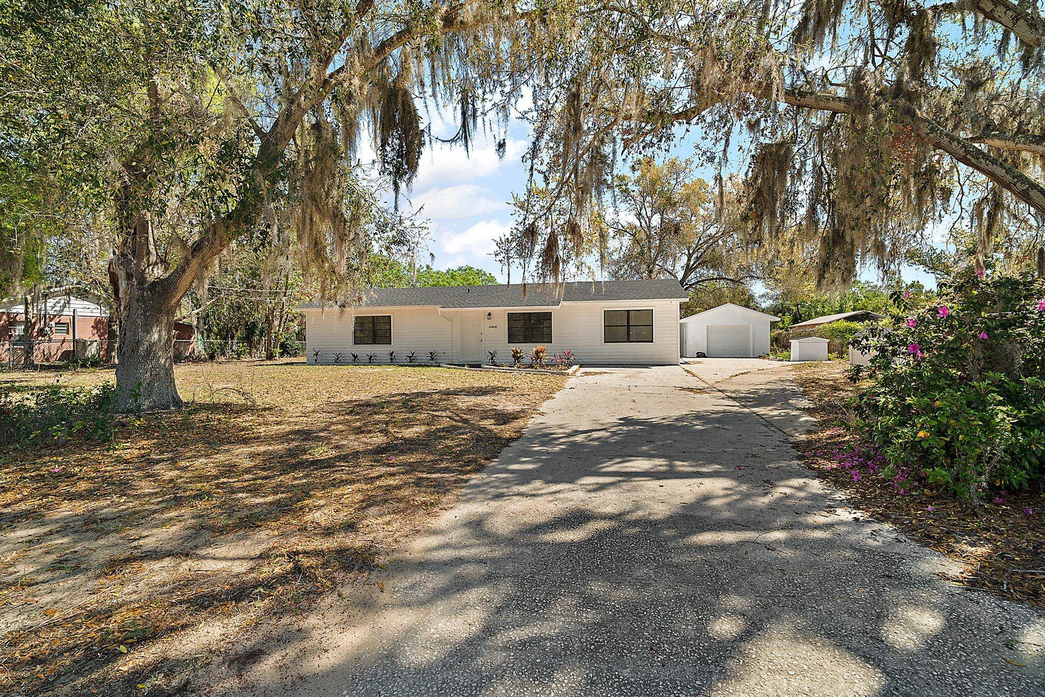 ALL REDONE, FULLY REMODELED, LIGHT AND BRIGHT SPACIOUS SPLIT FLOOR PLAN FOUR BEDROOM HOME FEATURING BRAND NEW QUARTZ STAINLESS KITCHEN, LARGE MASTER SUITE, WALK IN CLOSET, LUXURIOUS BATHROOMS, SITUATED SPACIOUS ...