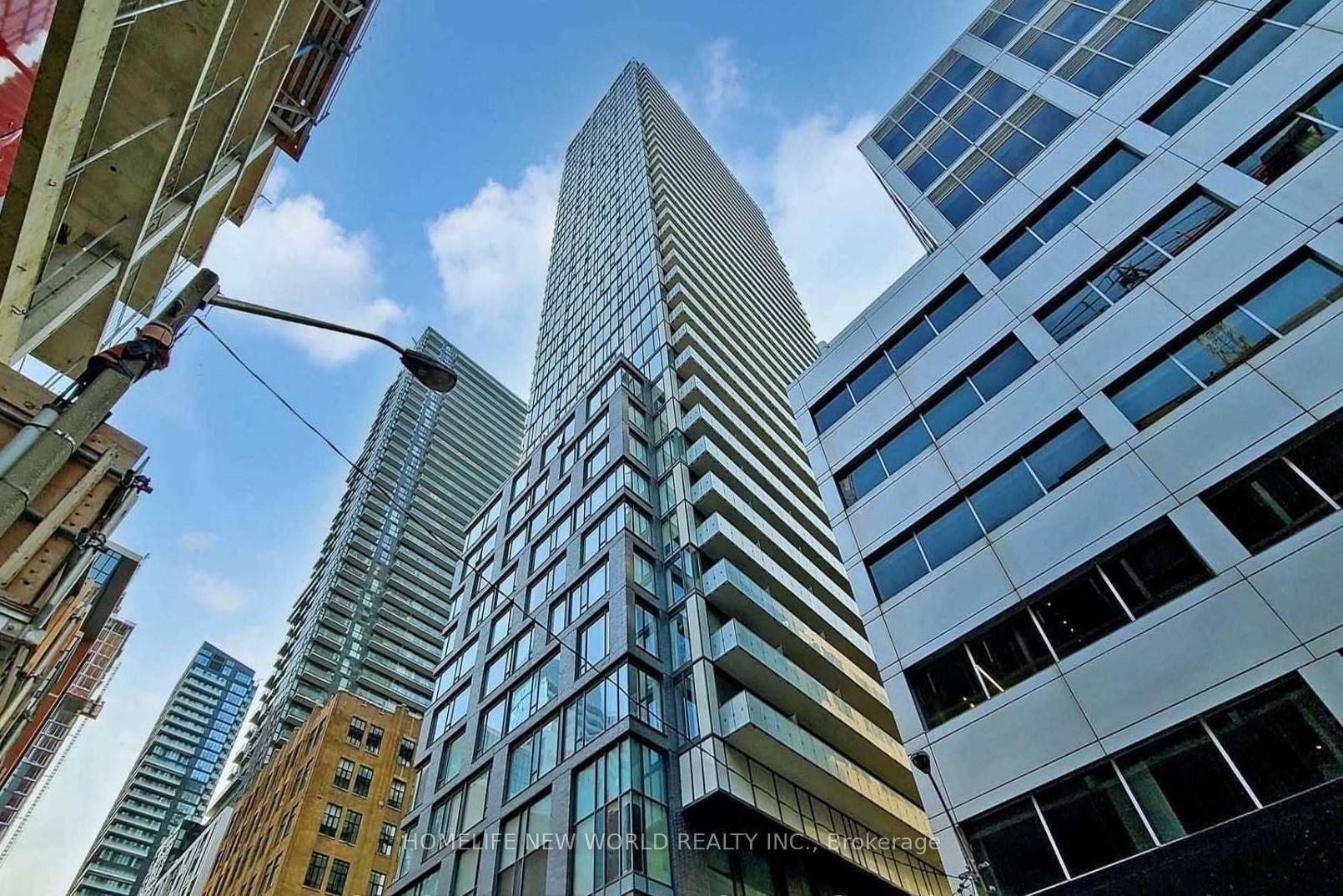 Experience urban living at its finest in this beautifully appointed studio suite.
