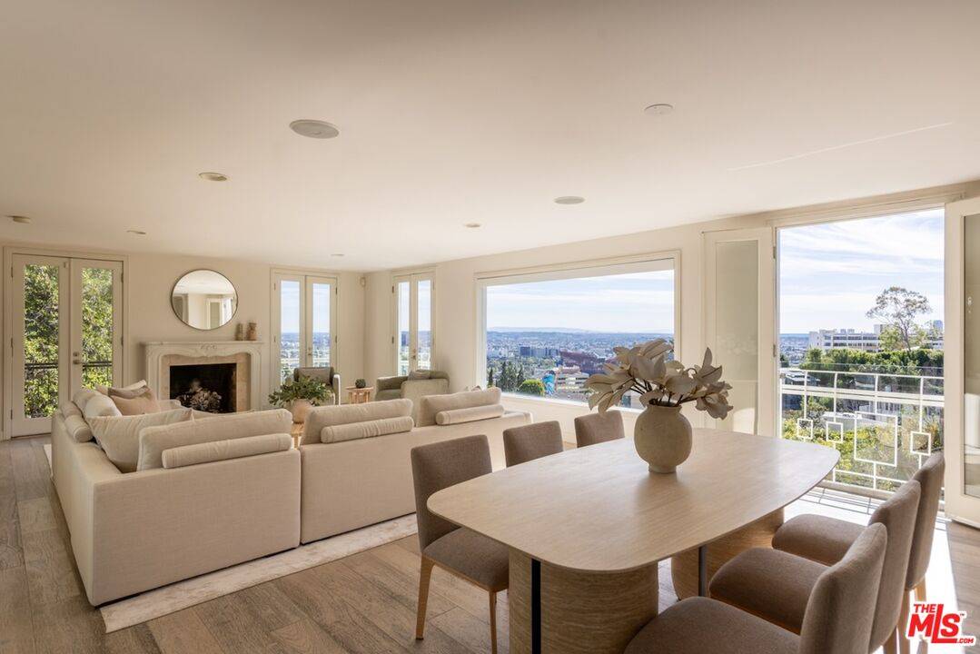 1344 Belfast Dr 4BR Sunset Strip La