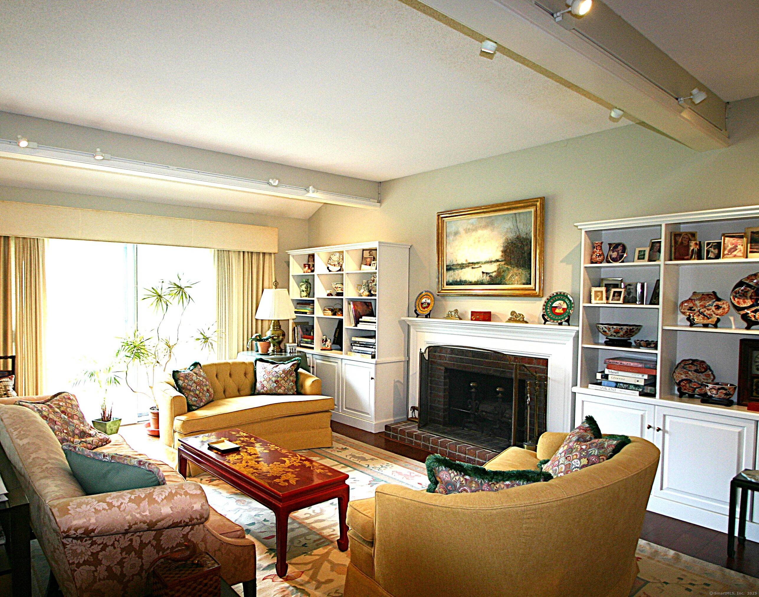 When you decide on Heritage Village this unit should be first and foremost to see.
