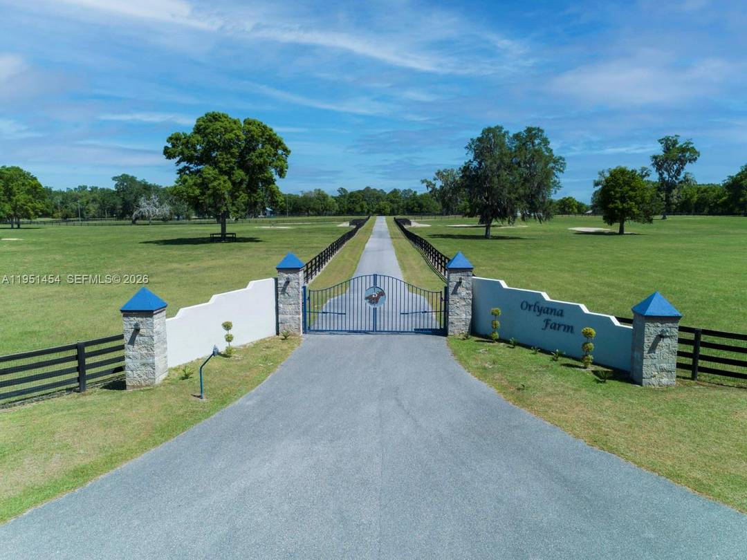 EXCEPTIONAL 50 ACRE OPPORTUNITY IN OCALA, FLORIDA.
