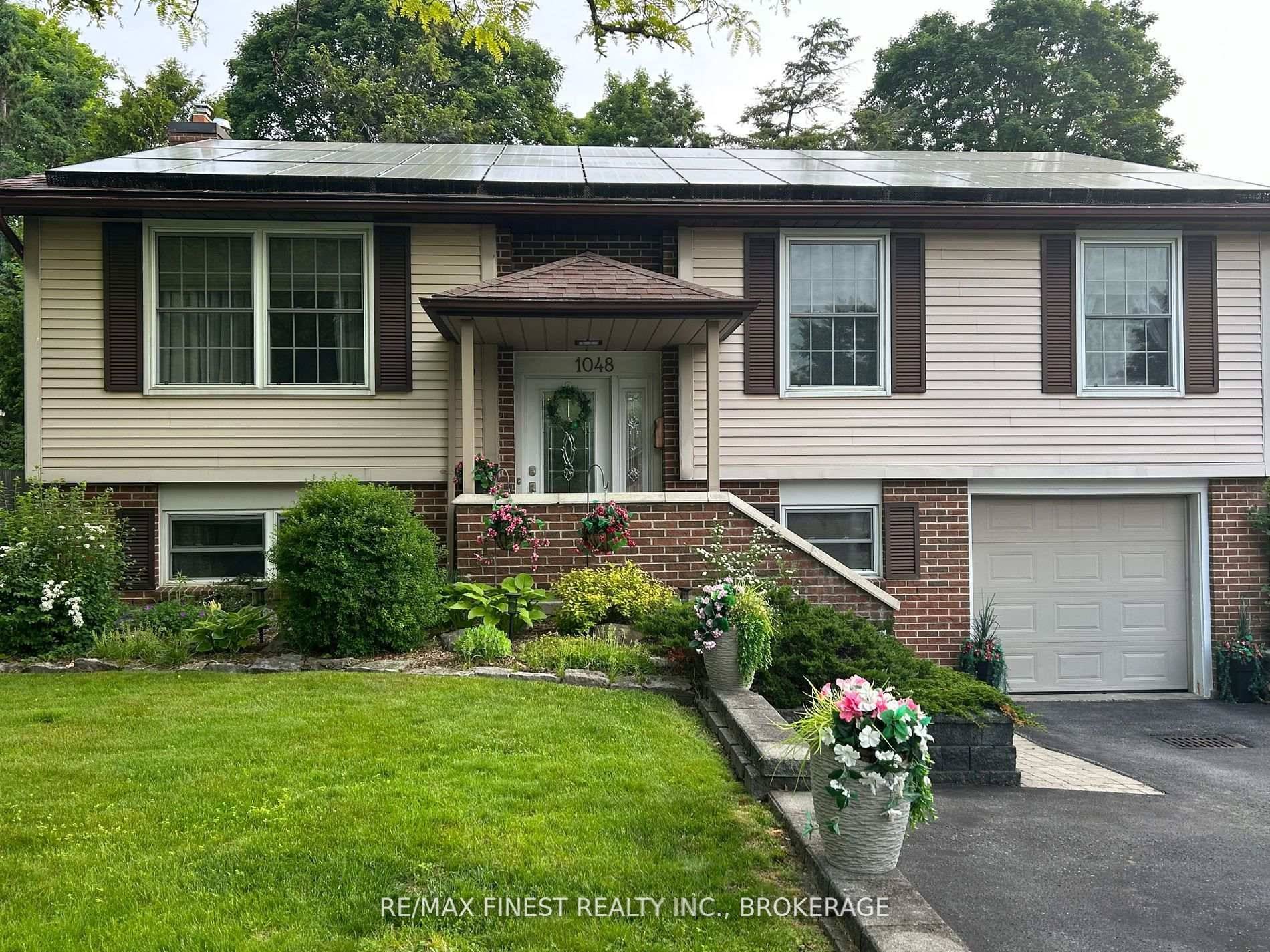 Located on a quiet mature street, central to many amenities including new bus stop on Express Route and in the desired Lancaster Holy Cross School District.