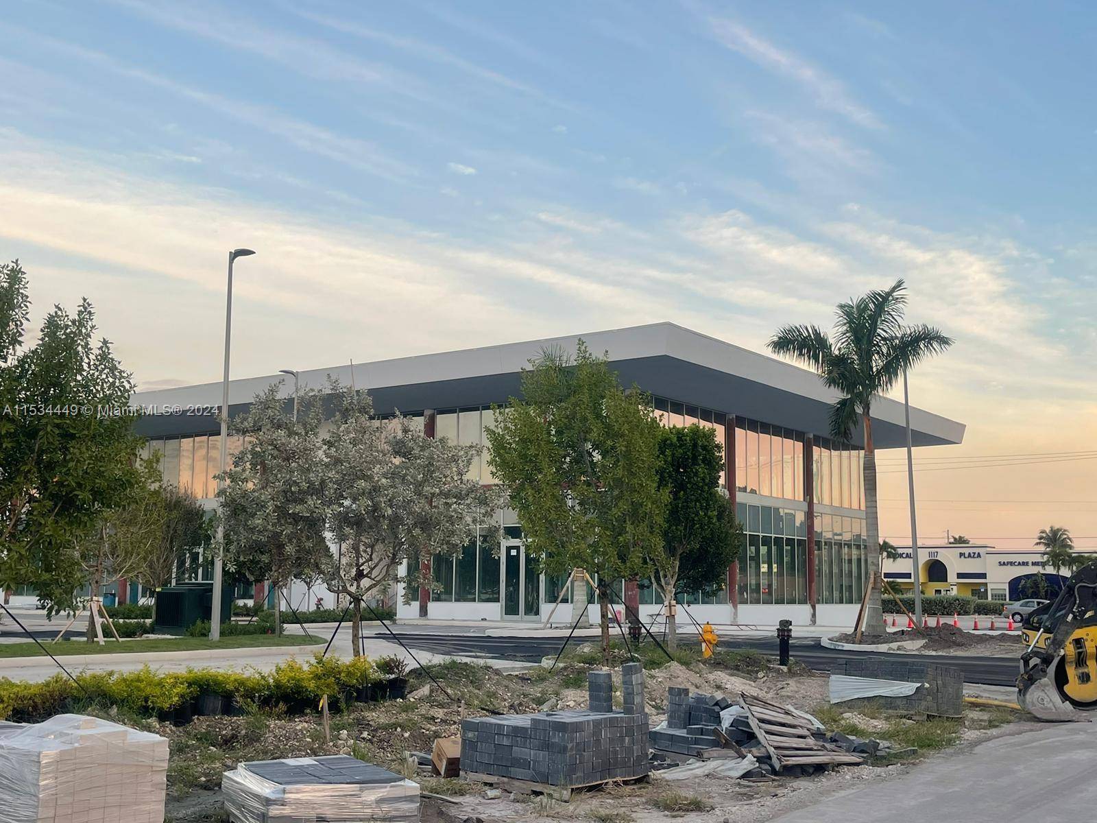 FOR SALE AVAILABLE NOW INCREDIBLE OPPORTUNITY TO BUY THE BRAND NEW COMMERCIAL SPACE, BUILD YOUR DREAM OFFICE, SHOP, RESTAURANT AT THE CITY'S ARTHERY HALLANDALE BEACH BLVD.