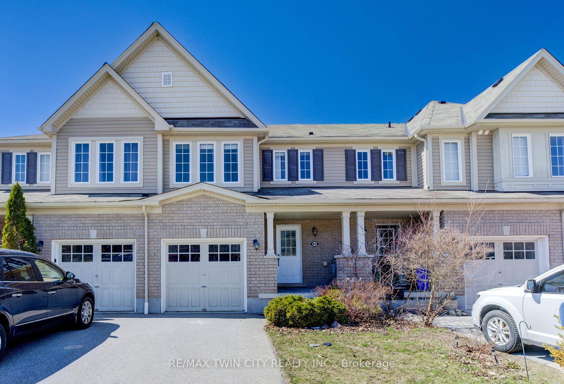 FREEHOLD TOWNHOME NO MONTHLY FEE IN DESIREABLE FAMILY FRIENDLY BRESLAU FINISHED TOP TO BOTTOM !