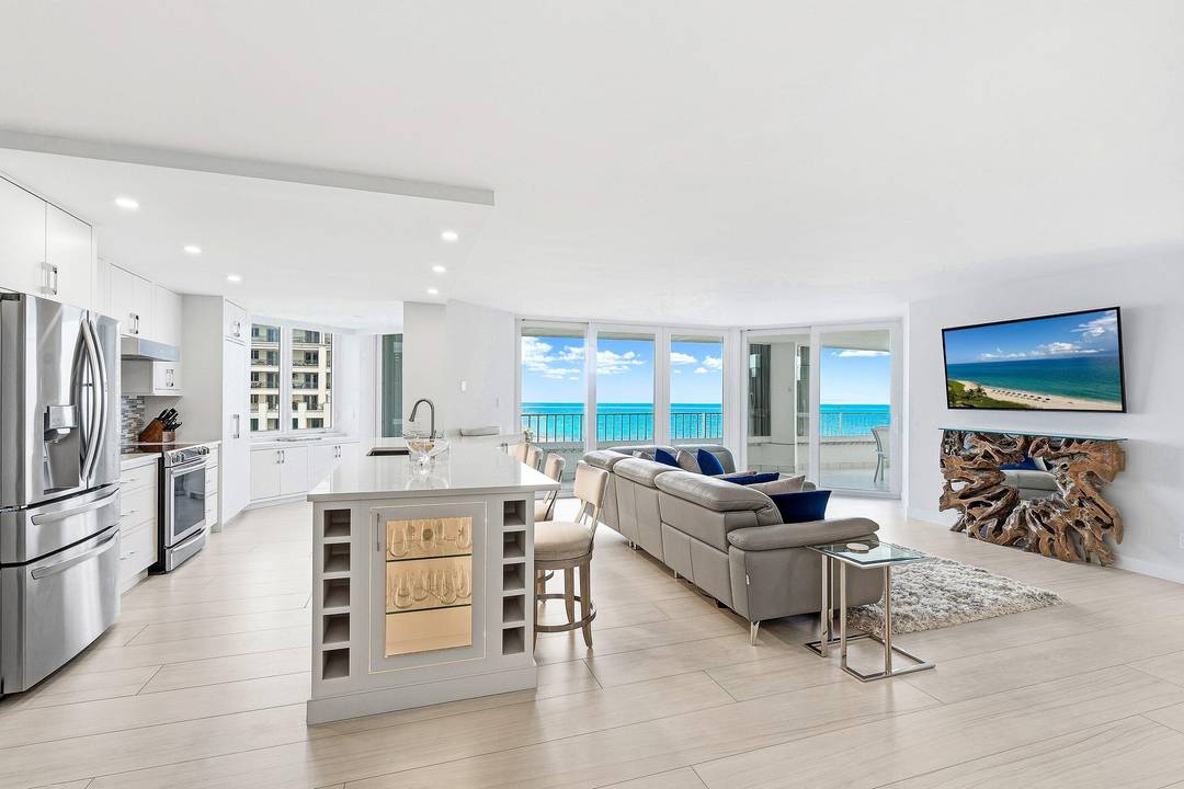 This beautifully renovated 8th floor NE corner residence showcases sweeping, unobstructed views of Boca Raton's pristine coastline.