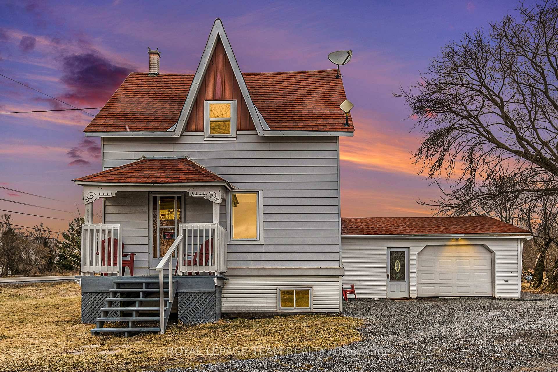 Looking for privacy and acreage within 40 mins south of Ottawa ?