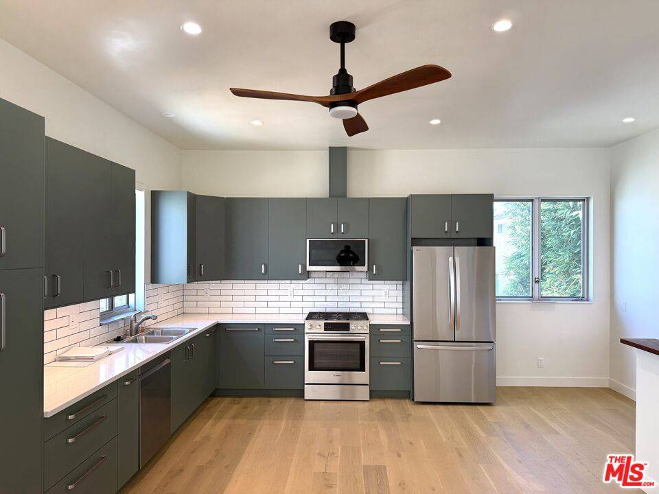 1842  9th Street 2BR Santa Monica La