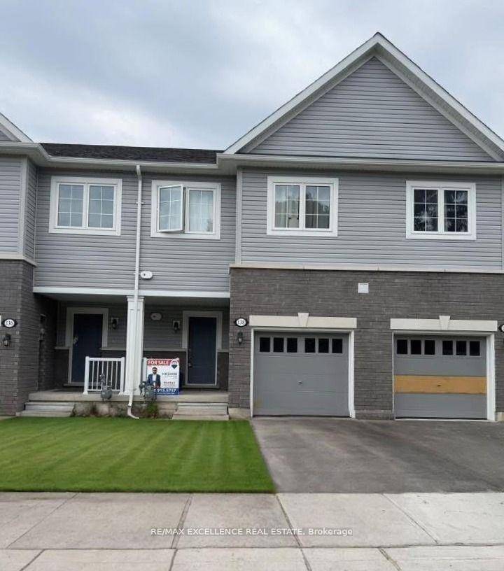 Welcome to this well maintained 2 storey freehold townhouse in the heart of Shelburne !